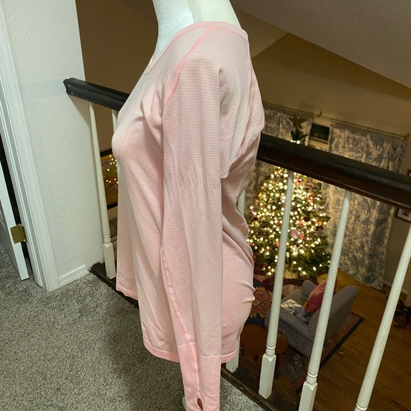 Lululemon swiftly running shirt - Picture 3 of 8